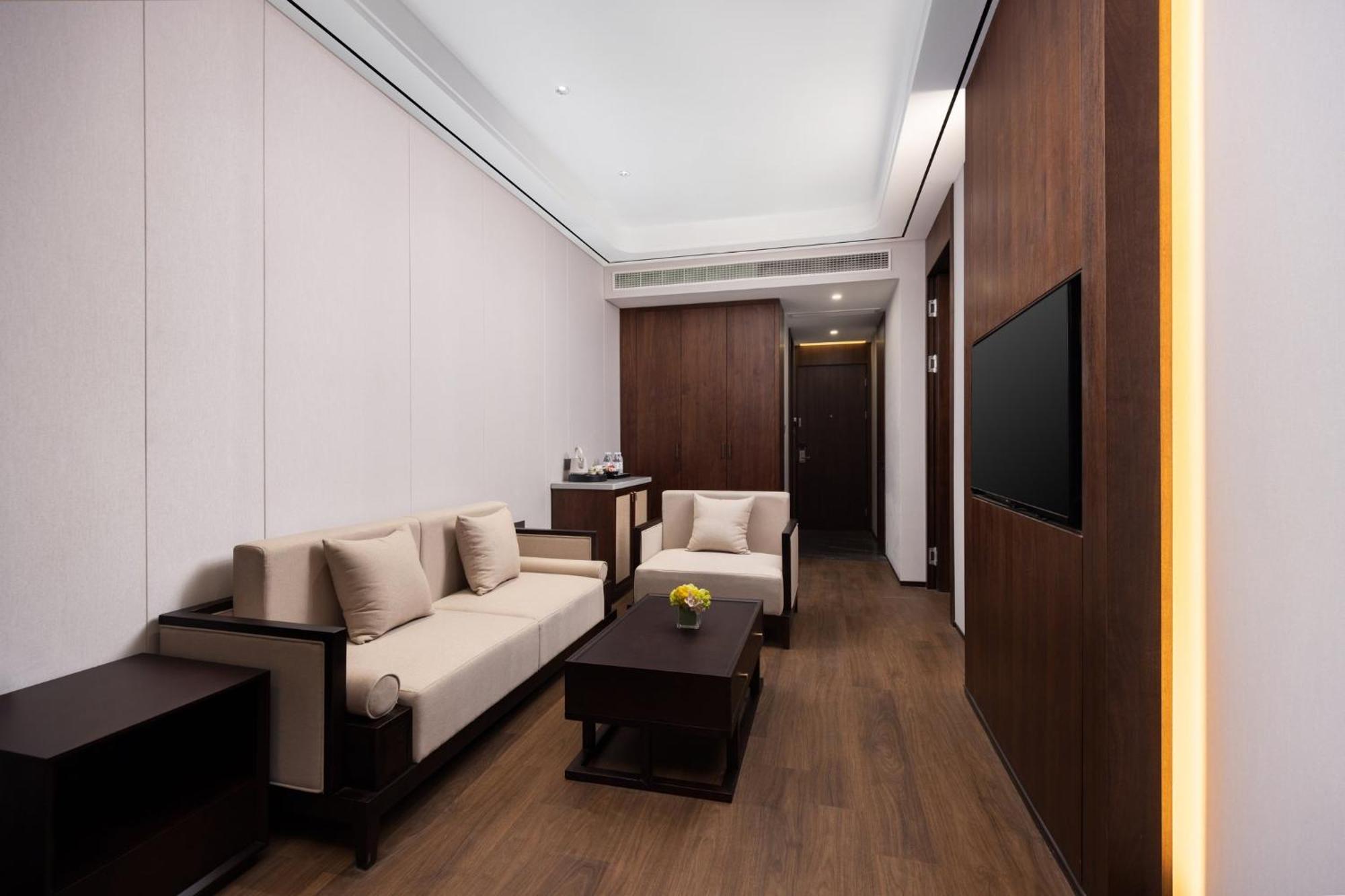 Holiday Inn Express Zhengzhou Airport By Ihg Hszincseng Kültér fotó